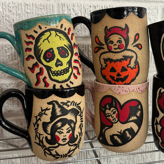 PRE-ORDER: HALLOWEEN MUG